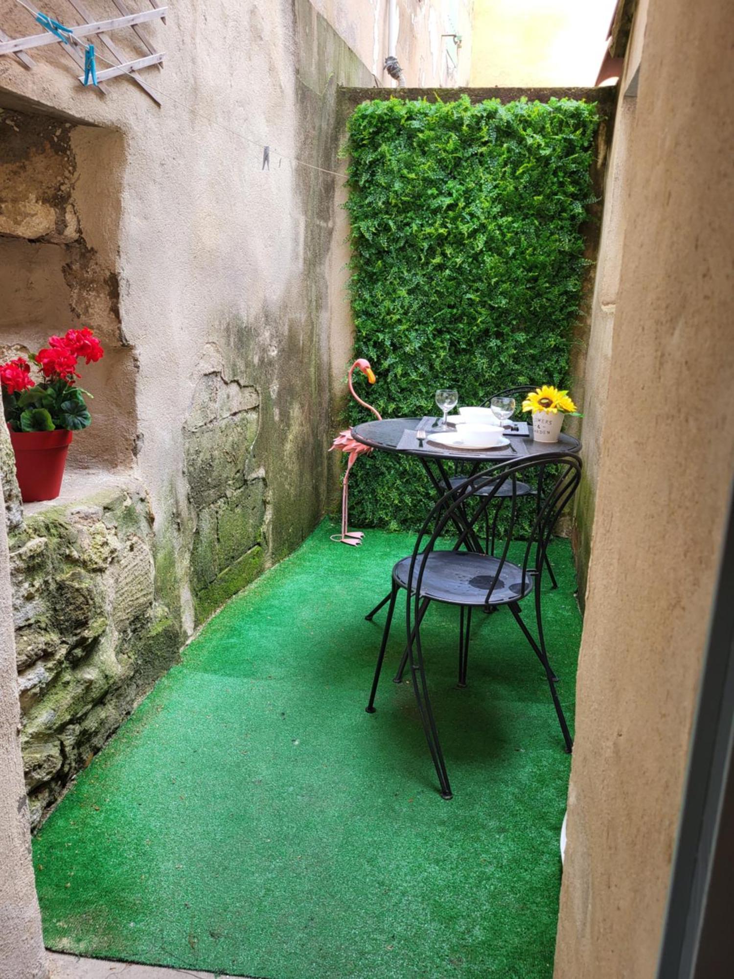 Studio/2 Pieces, Terrasse Avignon Exterior foto